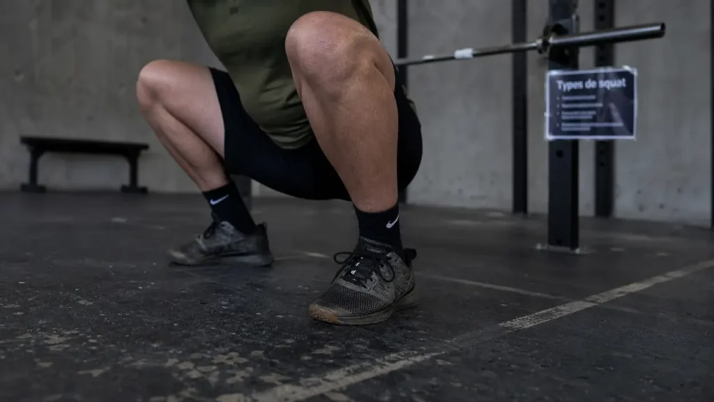 Quels types de squat choisir pour les jambes, les fessiers ou la force ?